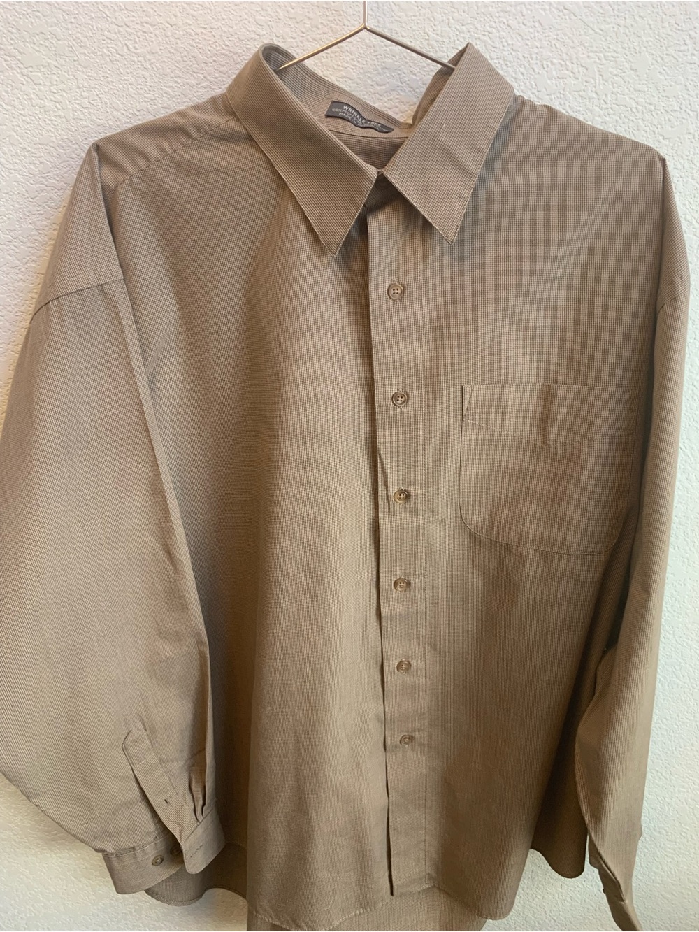 Van Heusen Taupe Long-Sleeve Button-Up Shirt
